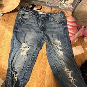 Ripped Jean low rise